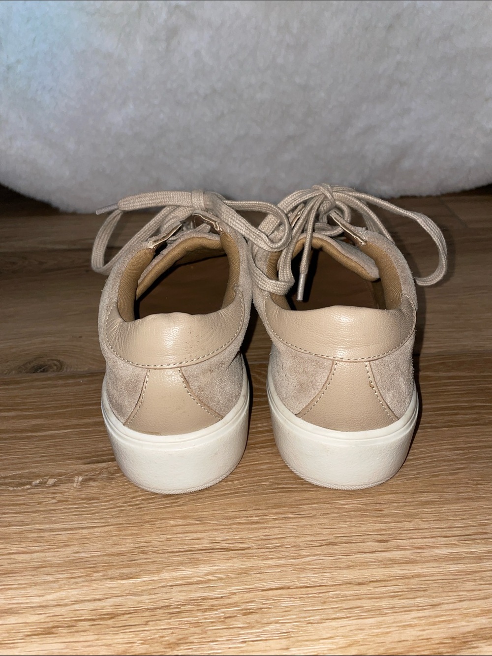 Myra Grin Sneakers - Picture 4 of 9